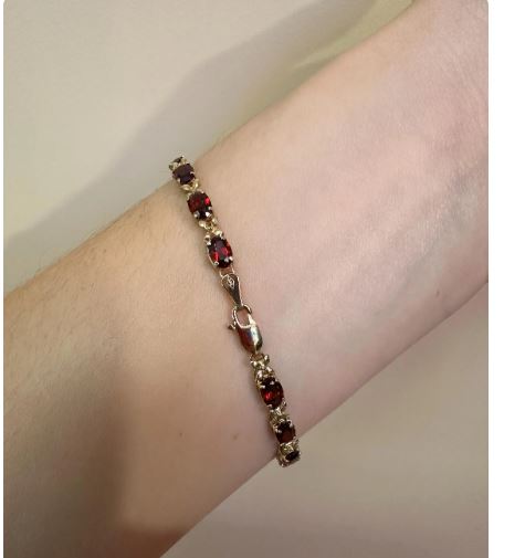 Yellow Gold Garnet Bracelet