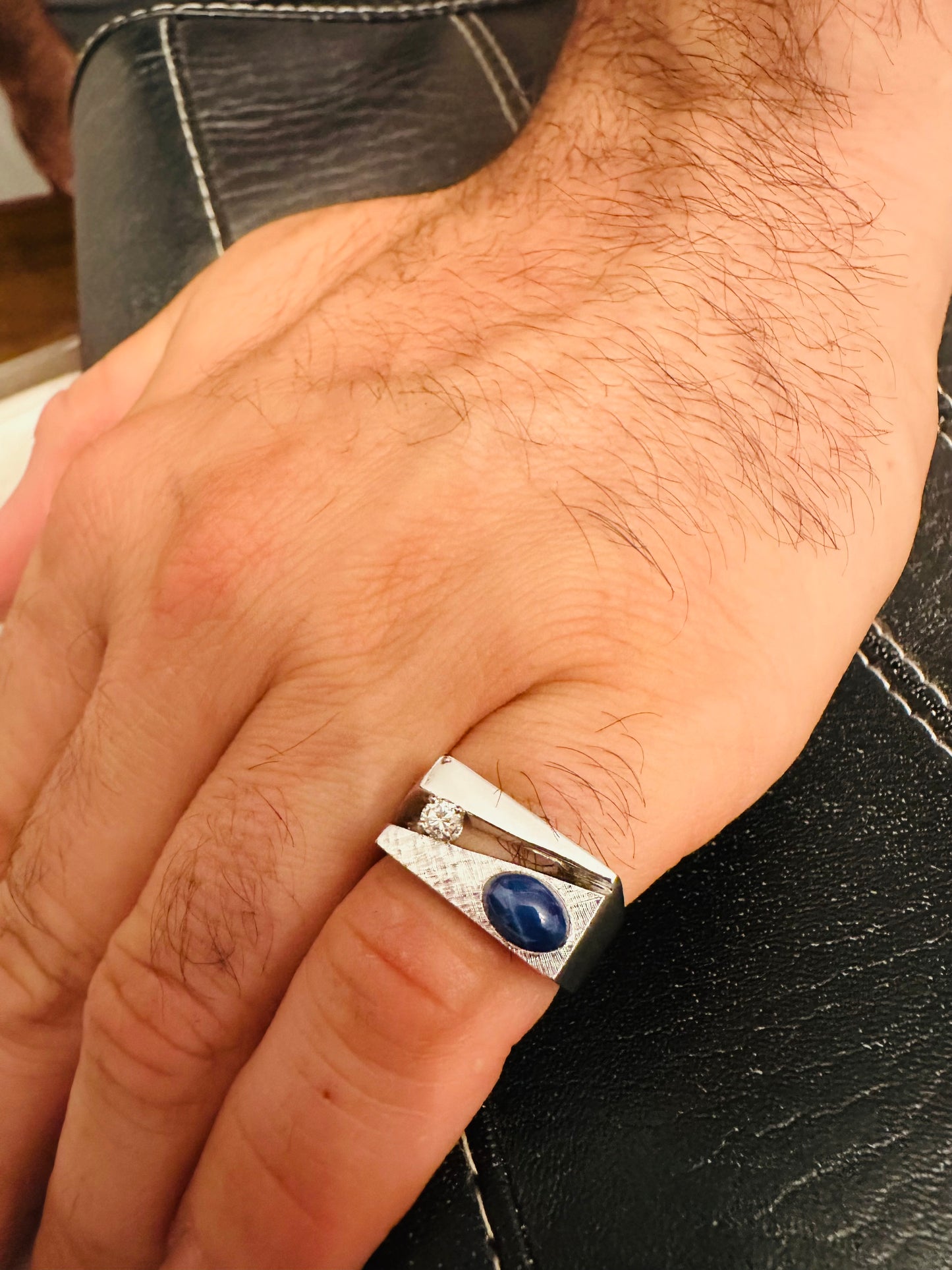 14kt white solid gold ring with diamond and lindy blue star