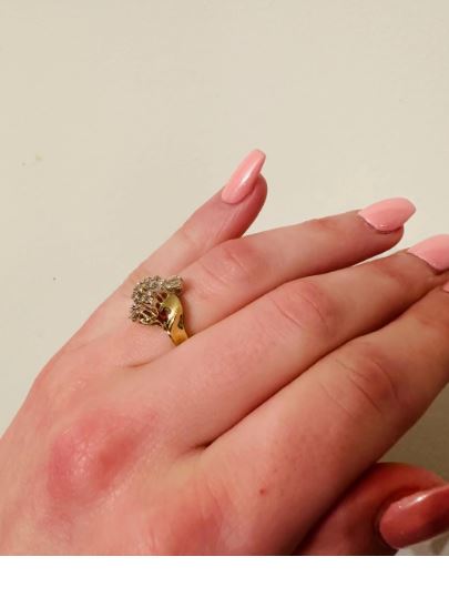 10kt yellow gold diamond cluster vintage ring