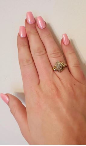 10kt yellow gold diamond cluster vintage ring