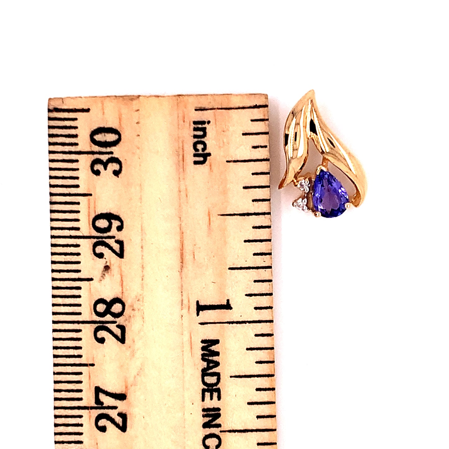 14KT Yellow Gold Pear Shaped Tanzanite Pendant with Diamonds