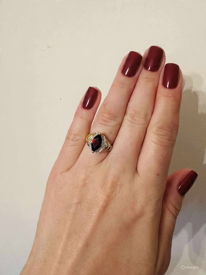 14kt yellow solid gold garnet and diamond ring vintage