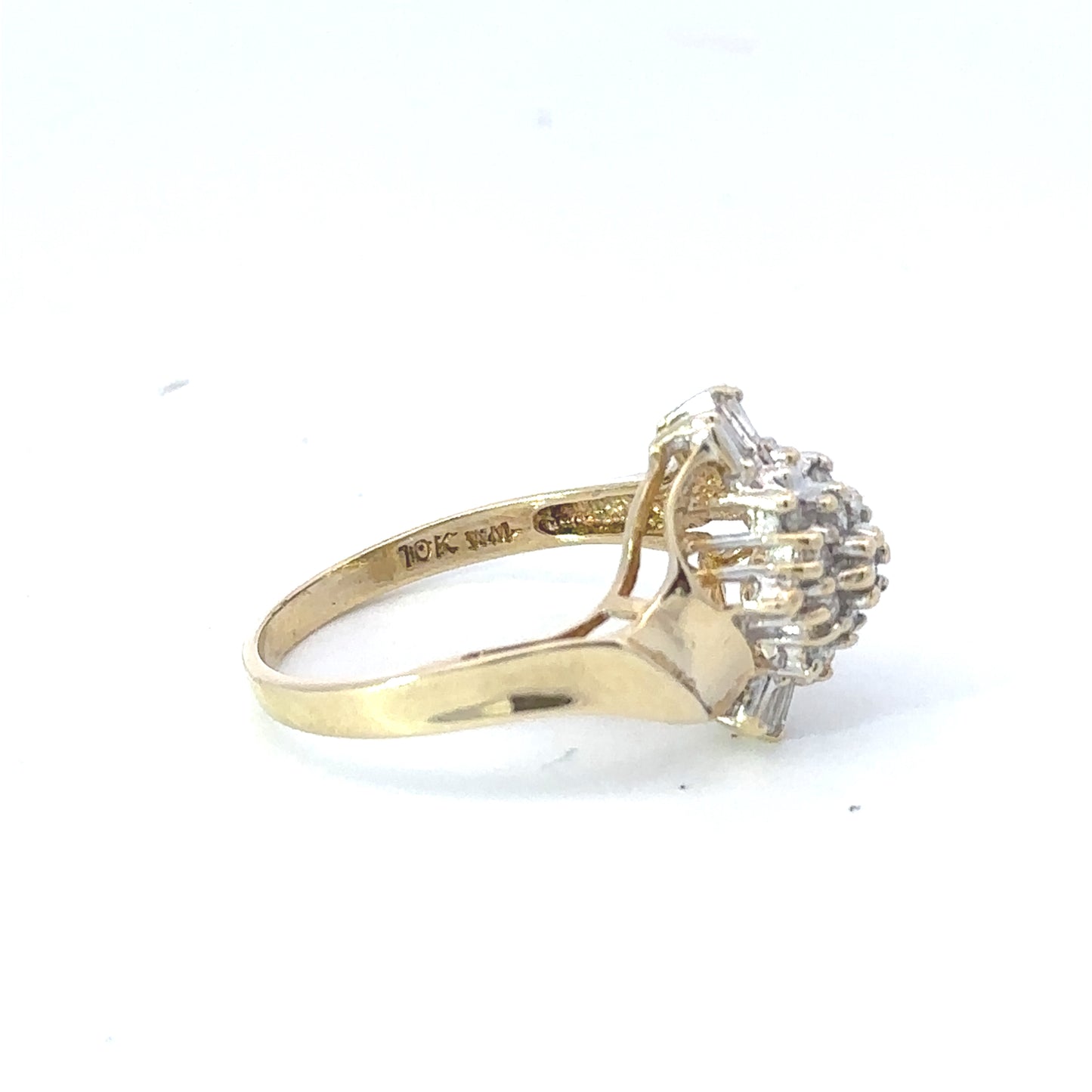 10kt yellow gold diamond cluster vintage ring