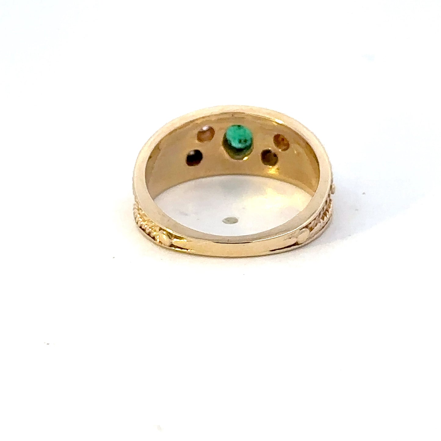 14kt yellow solid gold emerald ring