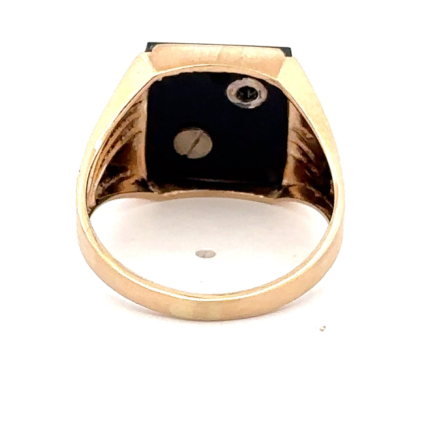 14kt solid yellow gold vintage  onyx ring