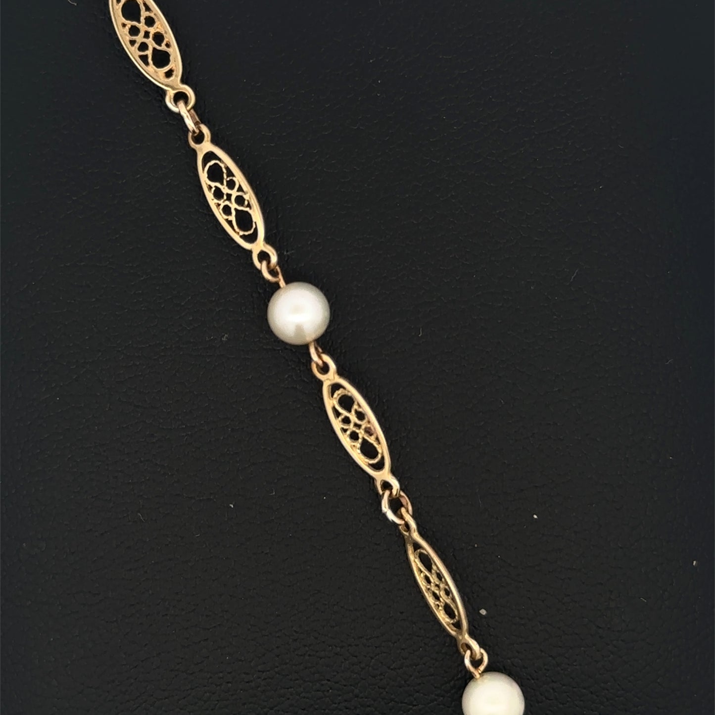 14kt yellow solid gold bracelet filigree vintage and pearls