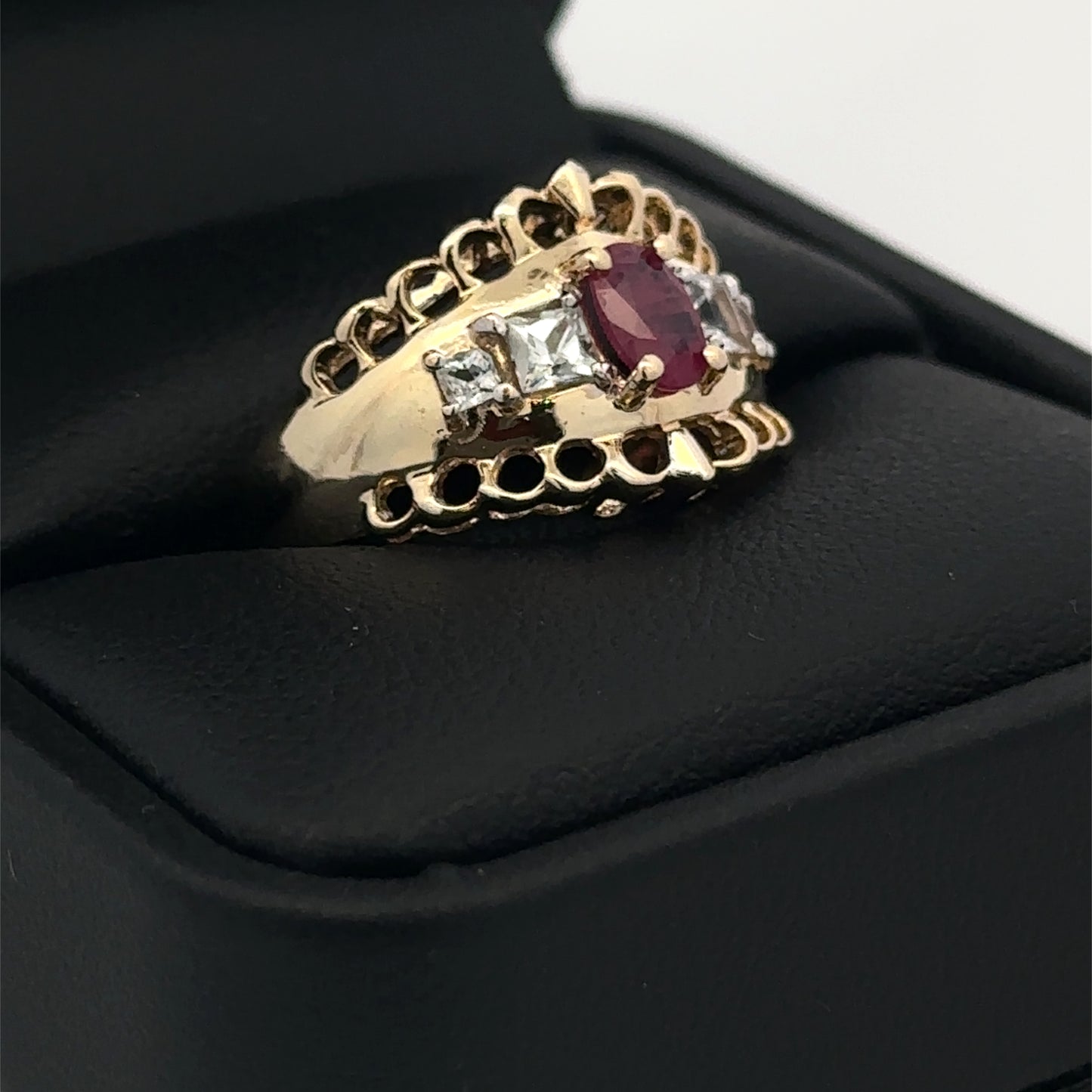 14kt yellow solid gold ruby ring estate