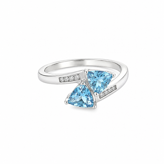 10kt solid white gold blue topaz and diamond ring pre owned