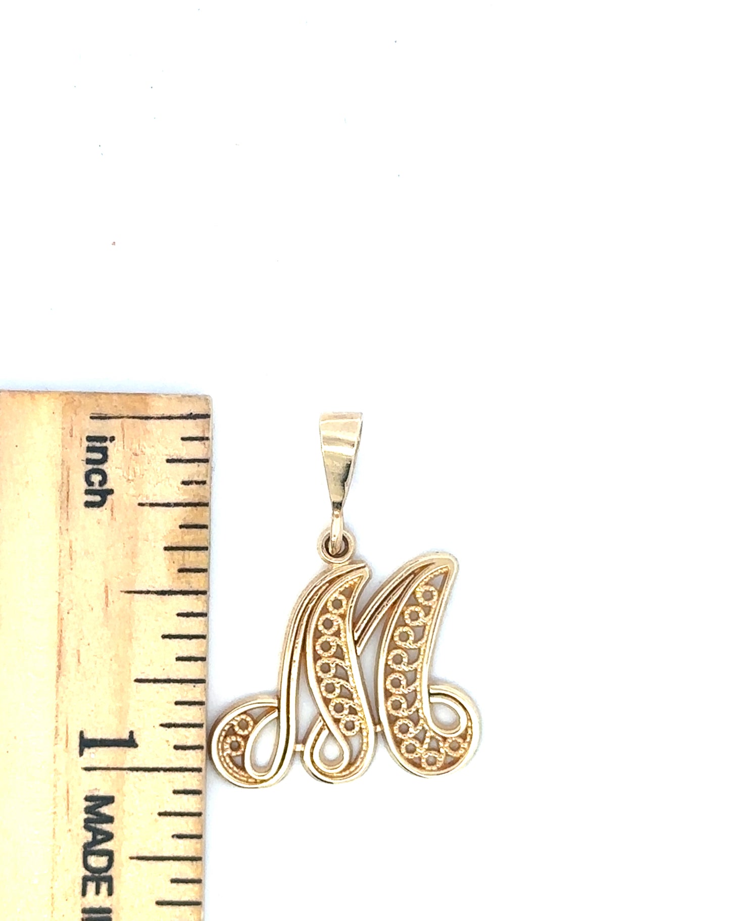 14kt yellow gold initial pendant letter "M"