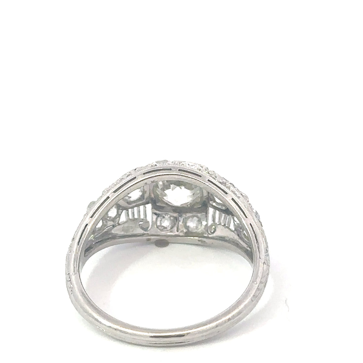 Antique 1930s Platinum 1.50 CTW Diamond Art Deco Filigree Ring