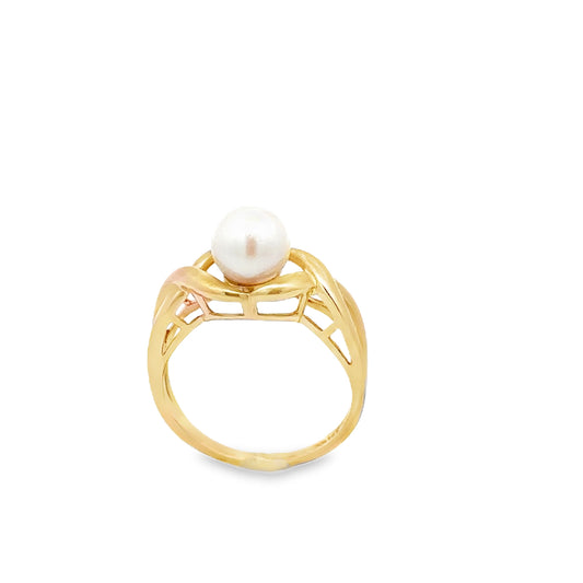 14kt Yellow Gold Pearl Ring