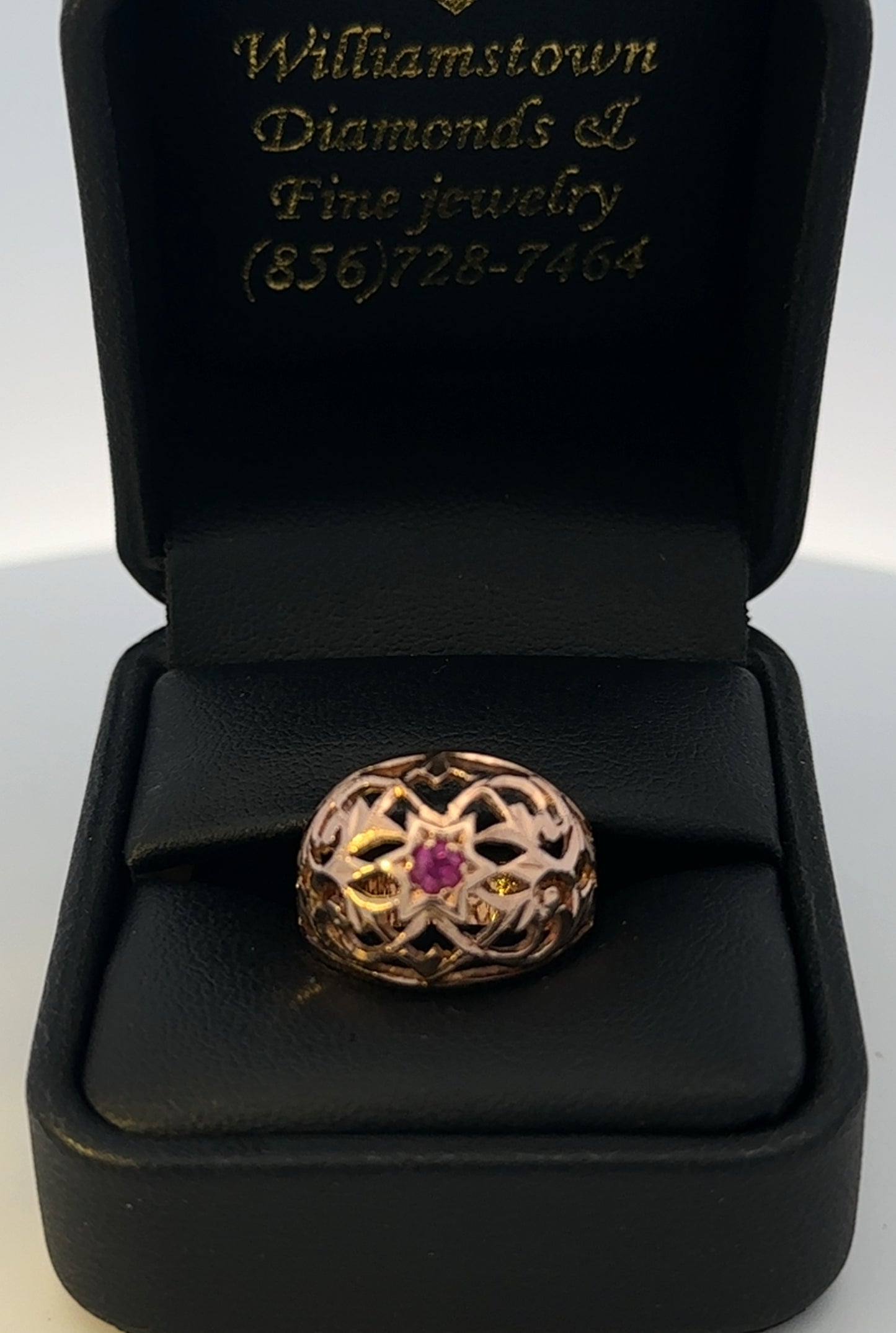14kt yellow solid  gold   vintage ring with ruby