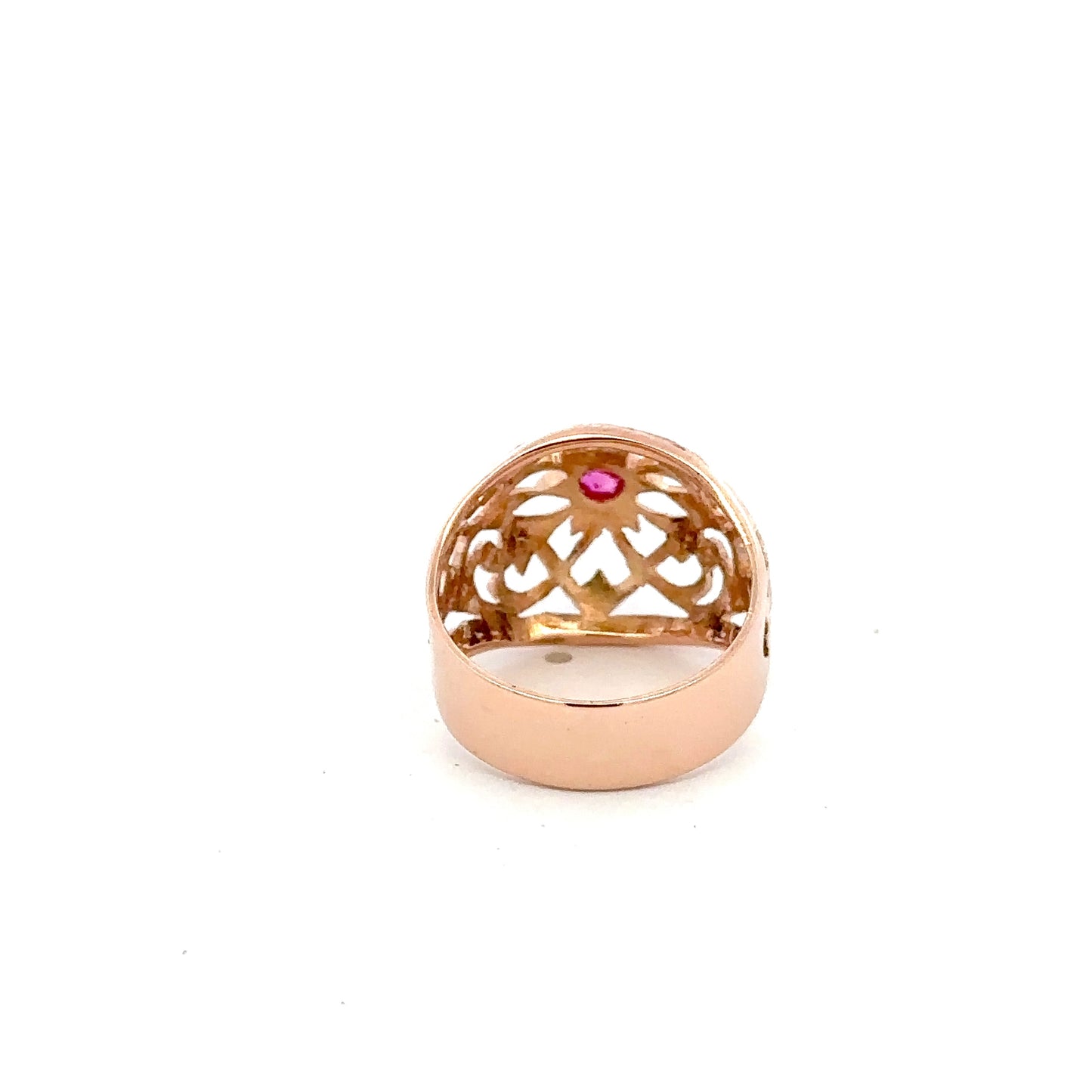 14kt yellow solid  gold   vintage ring with ruby