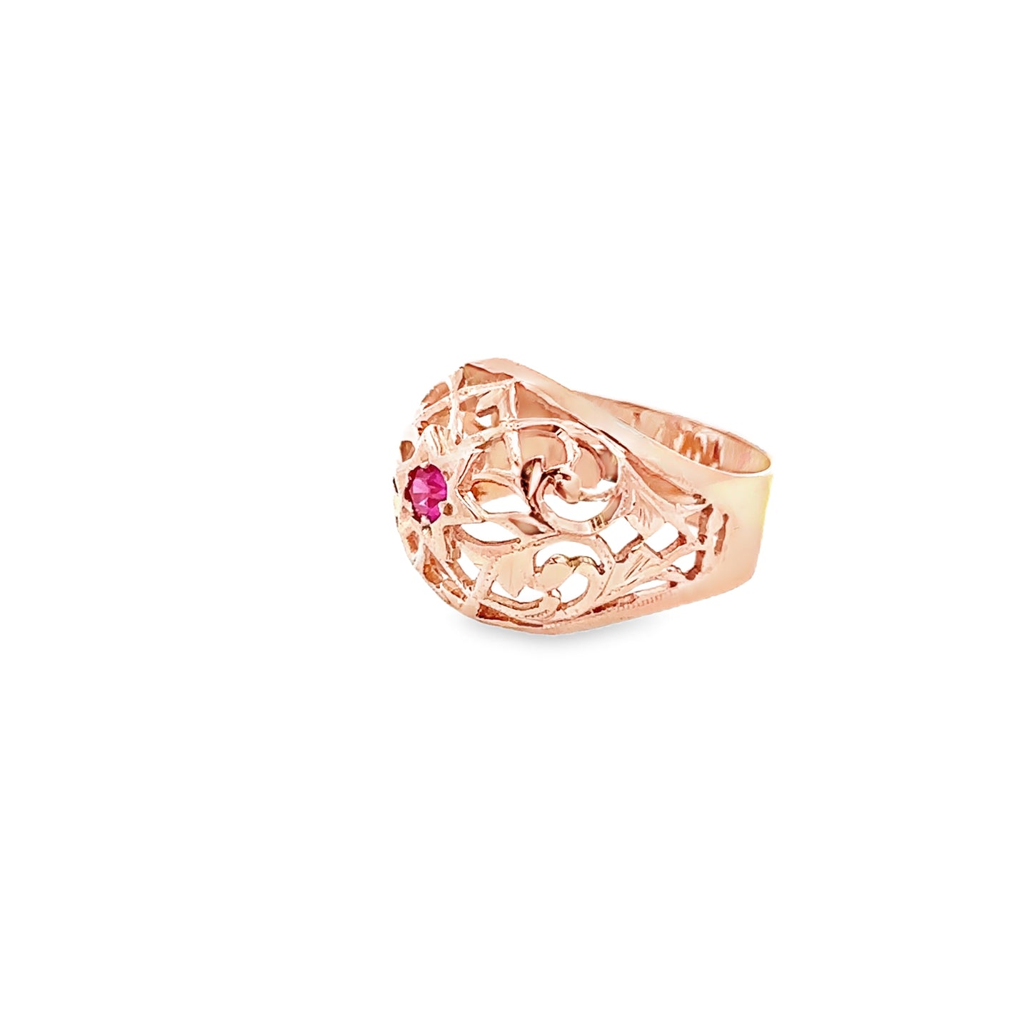 14kt yellow solid  gold   vintage ring with ruby