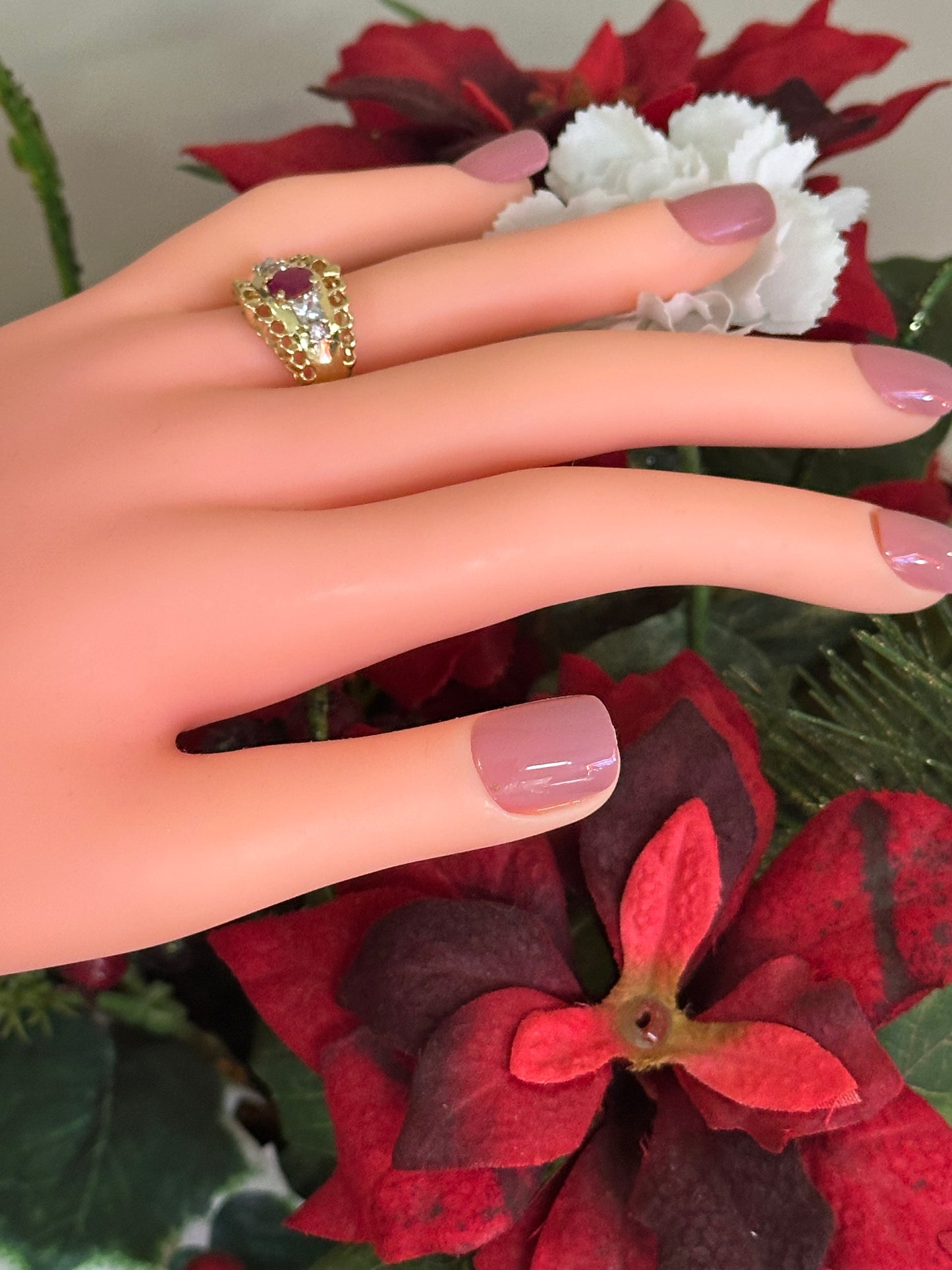 14kt yellow solid gold ruby ring estate