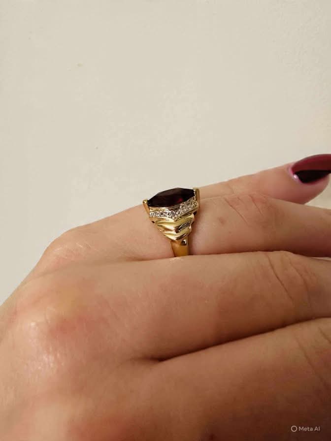14kt yellow solid gold garnet and diamond ring vintage