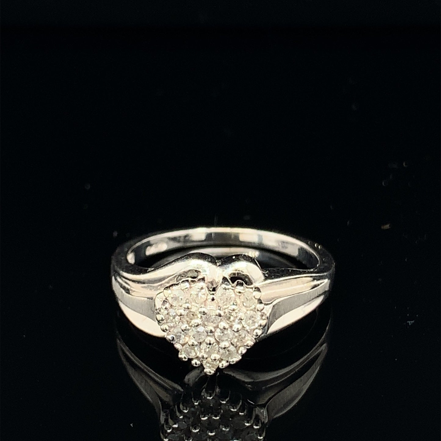 10KT Vintage Solid White Gold Diamond Ring Cluster Heart