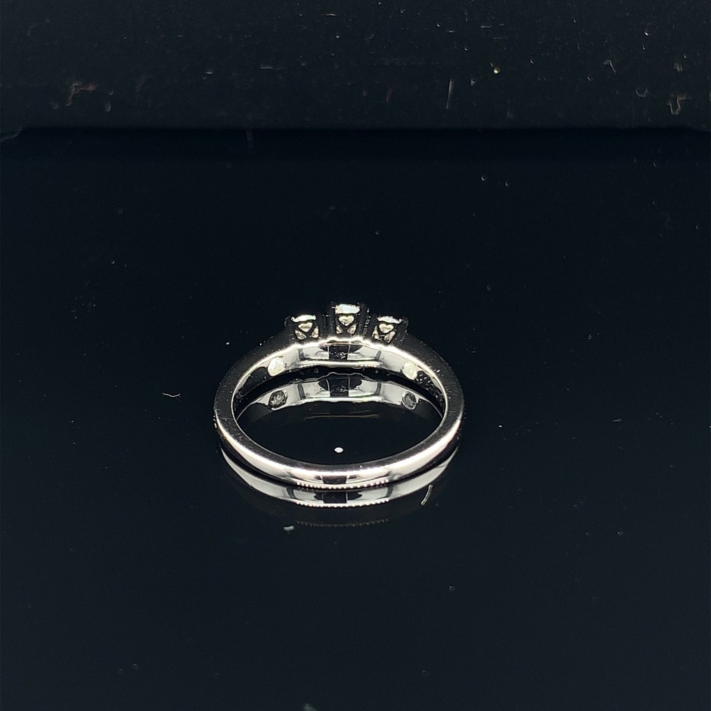 14KT solid White Gold Ring 3 Diamonds Approx 50pts total weight