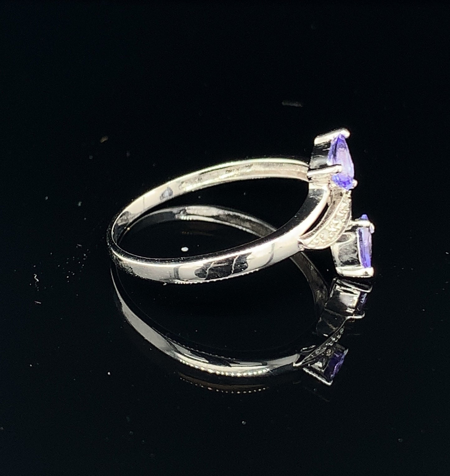 14kt solid White Gold Tanzanite Ring