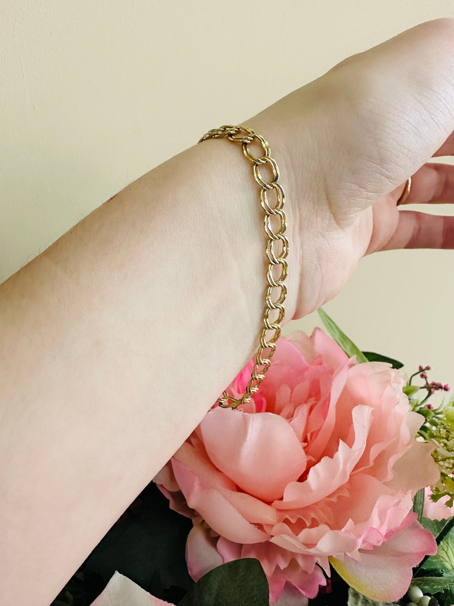 14kt yellow gold charm  vintage bracelet