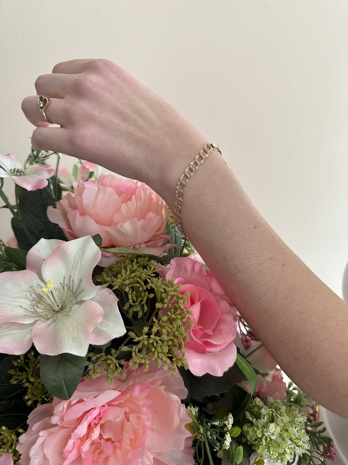 14kt yellow gold charm  vintage bracelet