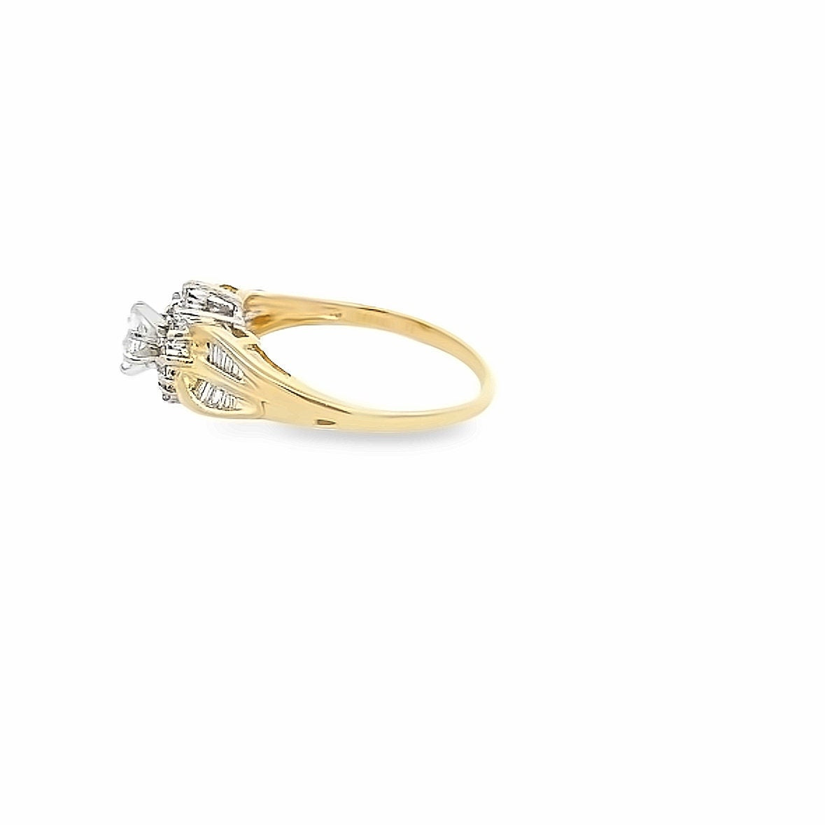 14kt yellow  gold diamond ring