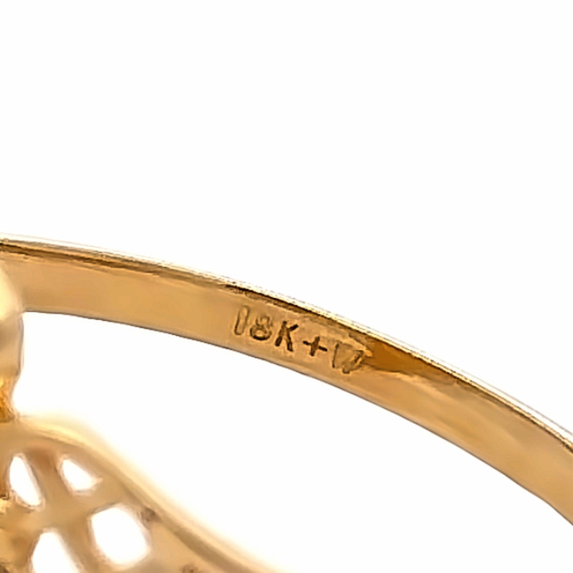 18kt yellowgold   solid gold  vintage ring