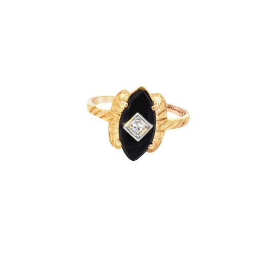 10kt yellow onyx and  diamond  ring vintage solid gld